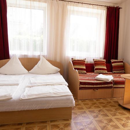 Vila Janina Hotel Паланга Екстериор снимка