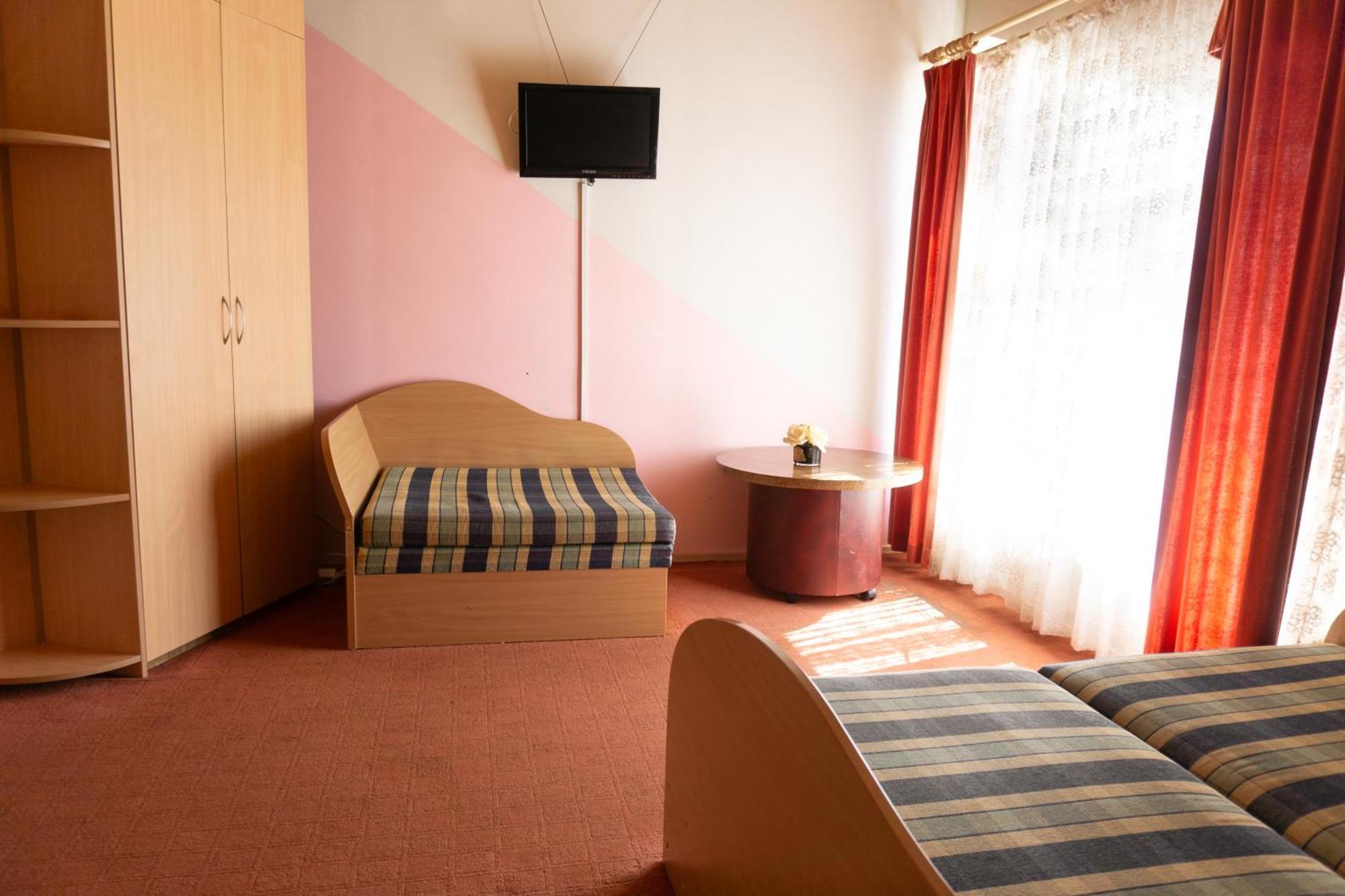 Vila Janina Hotel Паланга Екстериор снимка